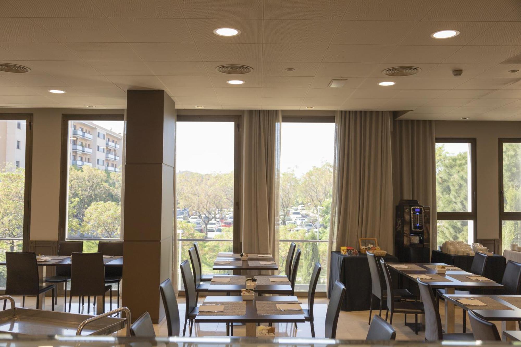Western Premier Cmc Hotel 4*